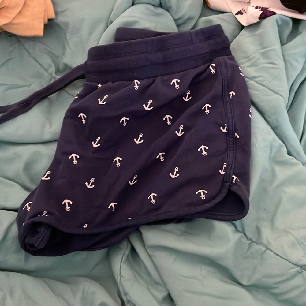 Blue anchor shorts !